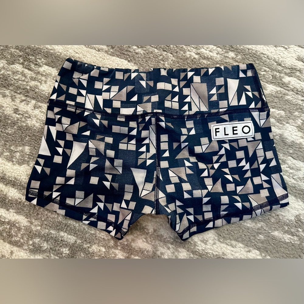 Fleo Women's Athletic Shorts - Navy and Gray Geometric